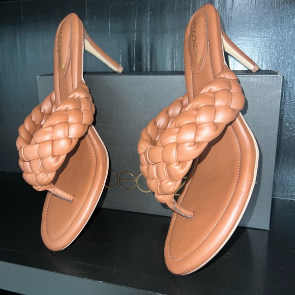 NWT Shoe Dazzle Brown Braided Heeled Sandals - Picture 2 of 7